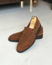 Load image into Gallery viewer, Thomas Vernier Calfskin Taba Suede Loafer

