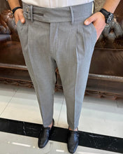 Laden Sie das Bild in den Galerie-Viewer, Sophisticasual Double Buckled Corset Belt Pleated Gray Pants
