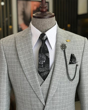 Cargar imagen en el visor de la galería, Everett Slim-Fit Gray Suit
