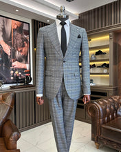 Laden Sie das Bild in den Galerie-Viewer, Stanley Slim-Fit Plaid Gray Suit
