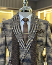 Charger l&#39;image dans la galerie, Nebraska Slim Fit Houndstooth Double Breasted Brown Overcoat
