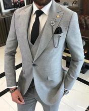 Load image into Gallery viewer, Everett Slim-Fit Solid Gray Suit
