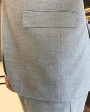 Charger l&#39;image dans la galerie, Everett Slim-Fit Solid Gray Suit
