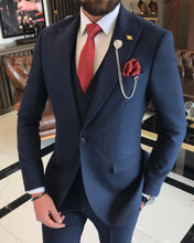 Load image into Gallery viewer, Everett Slim-Fit Solid Navy Blue Suit
