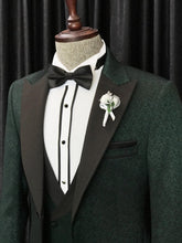 Carica l&#39;immagine nel visualizzatore di Gallery, Corbin Green Slim-Fit Tuxedo
