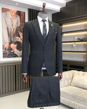 Laden Sie das Bild in den Galerie-Viewer, Alessandro Moreschi Slim Fit Solid Black Suit
