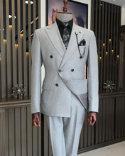 Carica l&#39;immagine nel visualizzatore di Gallery, Jasper Slim-Fit Striped Double Breasted Gray Suit

