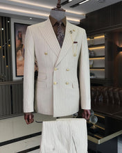 Carica l&#39;immagine nel visualizzatore di Gallery, Jeremiah Slim-Fit Double Breasted Striped Beige Suit
