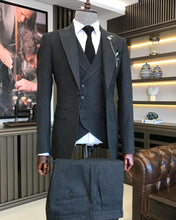 Cargar imagen en el visor de la galería, Beau Slim-Fit Black Suit
