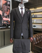 Carica l&#39;immagine nel visualizzatore di Gallery, Desmond Slim-Fit Solid Brown Suit
