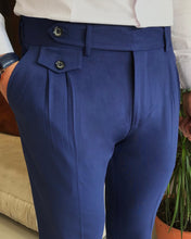Cargar imagen en el visor de la galería, Kent Navy Blue Fold Pleated Slant Pocket Pants
